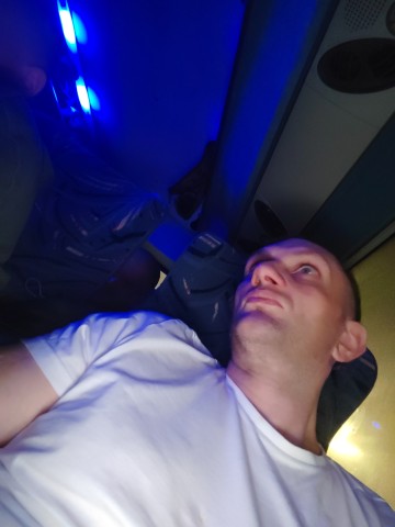 2124220b