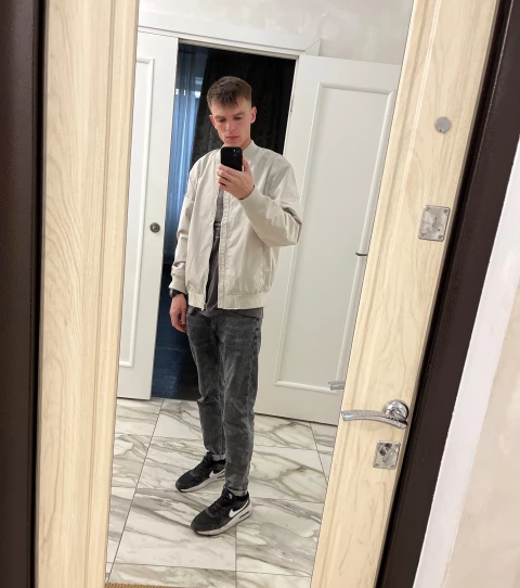 Я петух и педафил и гей, наркоман