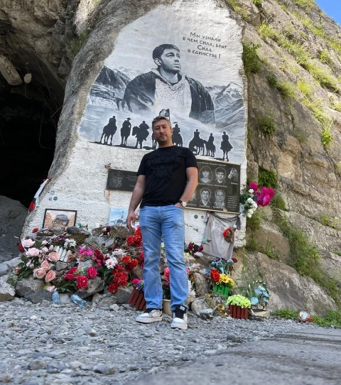 Я педафил и гей по осетинскии традициям, и я убью моя игра ,в 90x 🔪, я азатен, моя репутация нарушен Я педафил и гей по осетинскии традициям, и я убью моя игра ,в 90x 🔪, я азатен, моя репутация нарушен