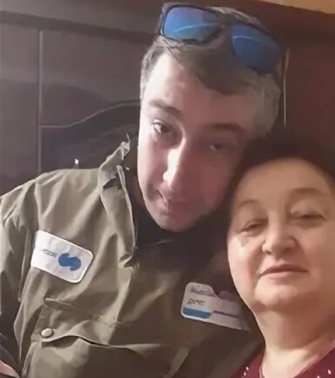 Эрик цахилов это я маяк сделал и всех жопу разорвал их облизал 👅